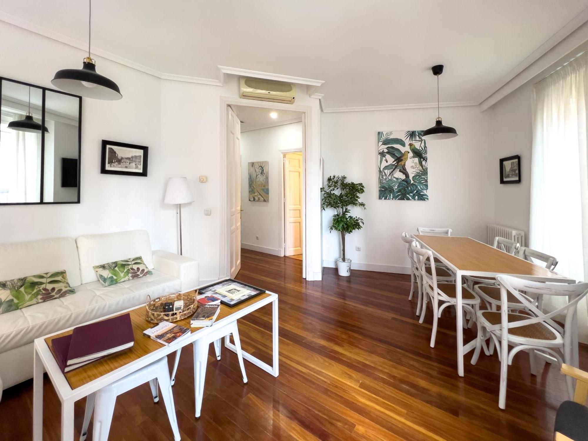 Callao Suites Madri Exterior foto